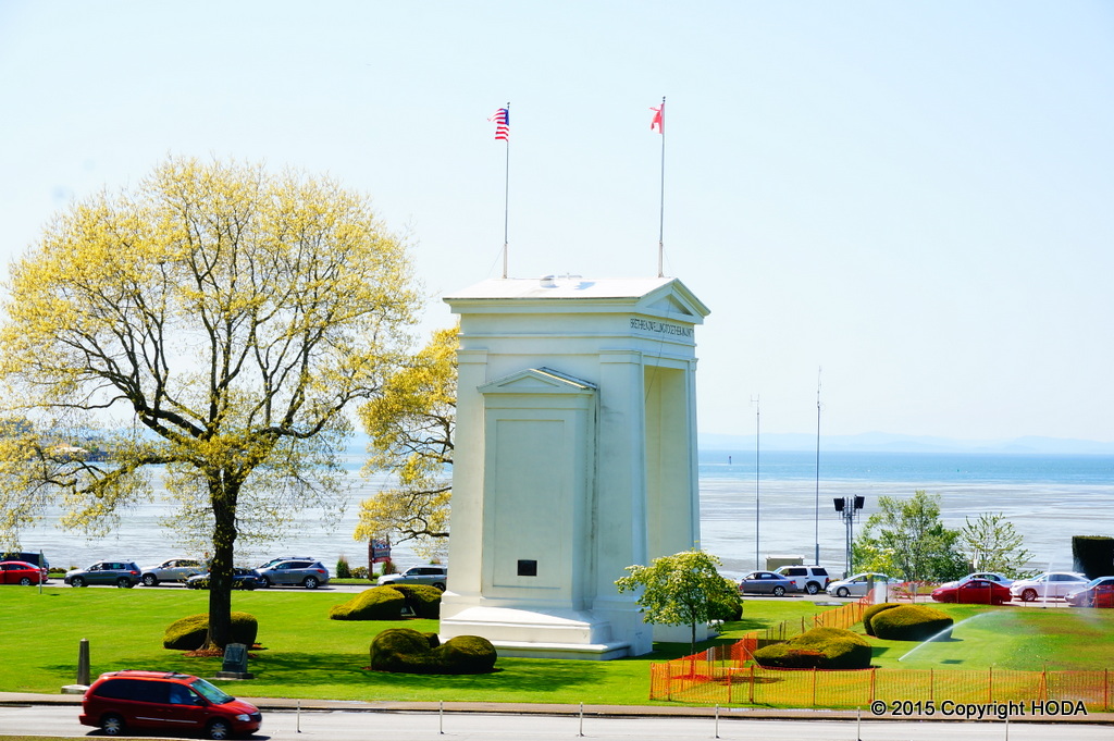 Peace Arch(ピースアーチ)