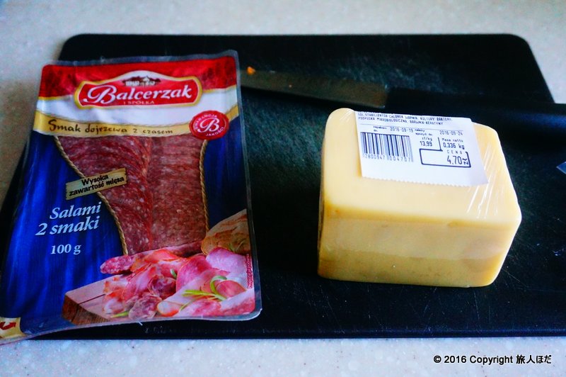今回使用したチーズとサラミ