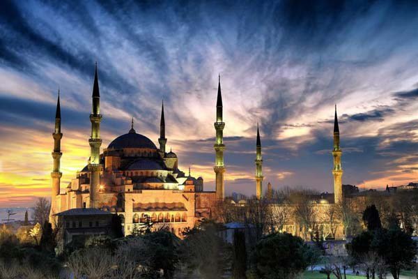 イスタンブールのブルーモスク観光での注意点！ぼったくり？