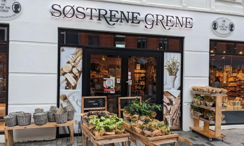 Søstrene Grene はデンマーク発祥の雑貨屋さんです。
